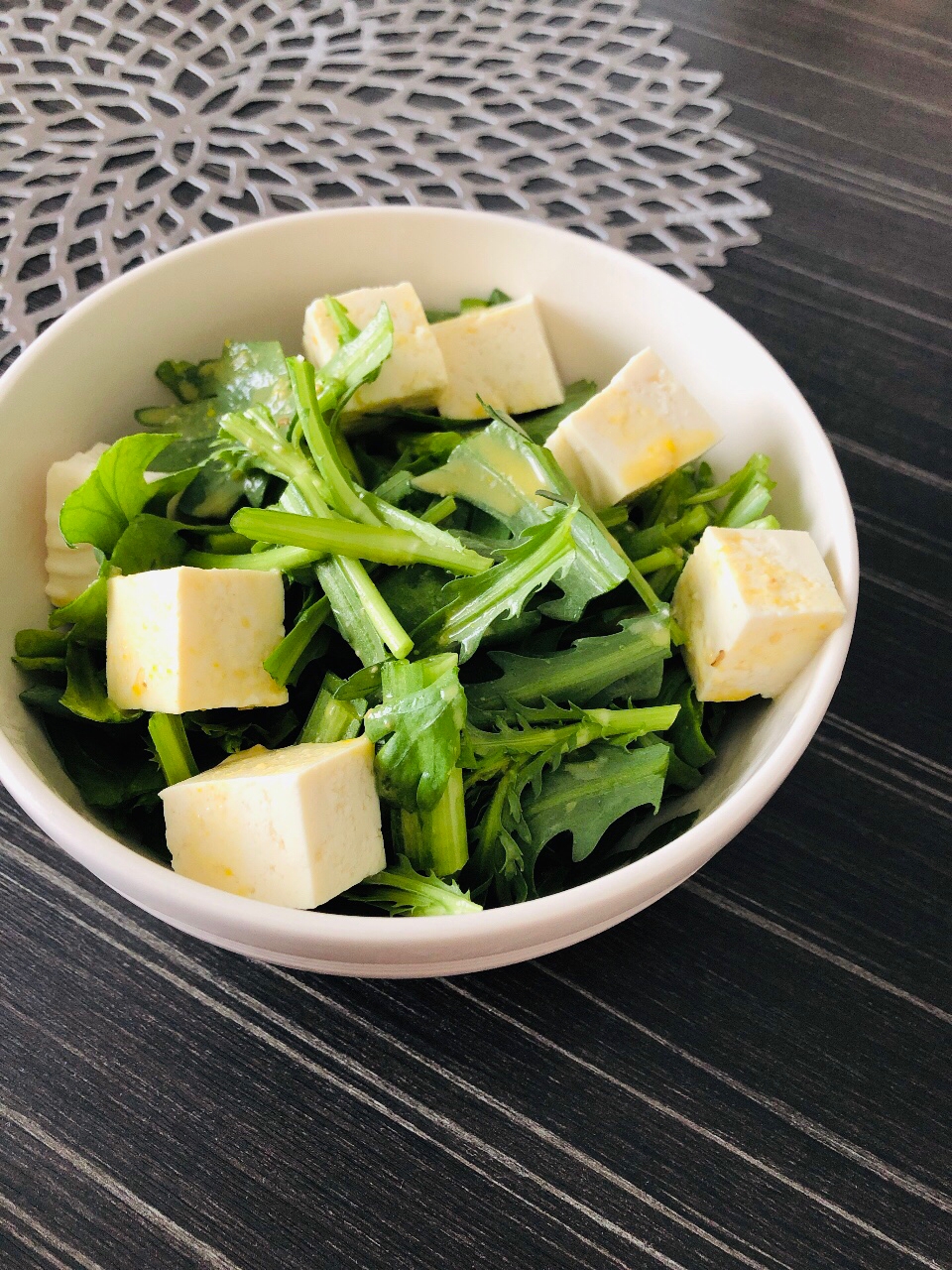 春菊と豆腐のからし酢味噌マヨサラダ