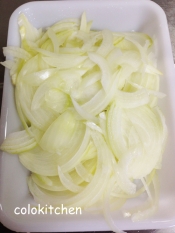 簡単 玉ねぎ1つで黄金色のオニオンスープ レシピ 作り方 By Colokitchen 楽天レシピ