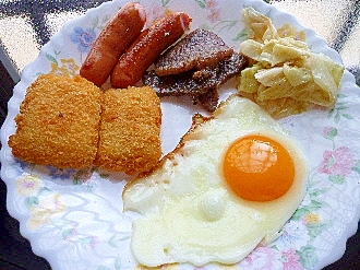 朝食プレート♡海老タルタルソース＆焼肉＆キャベツ