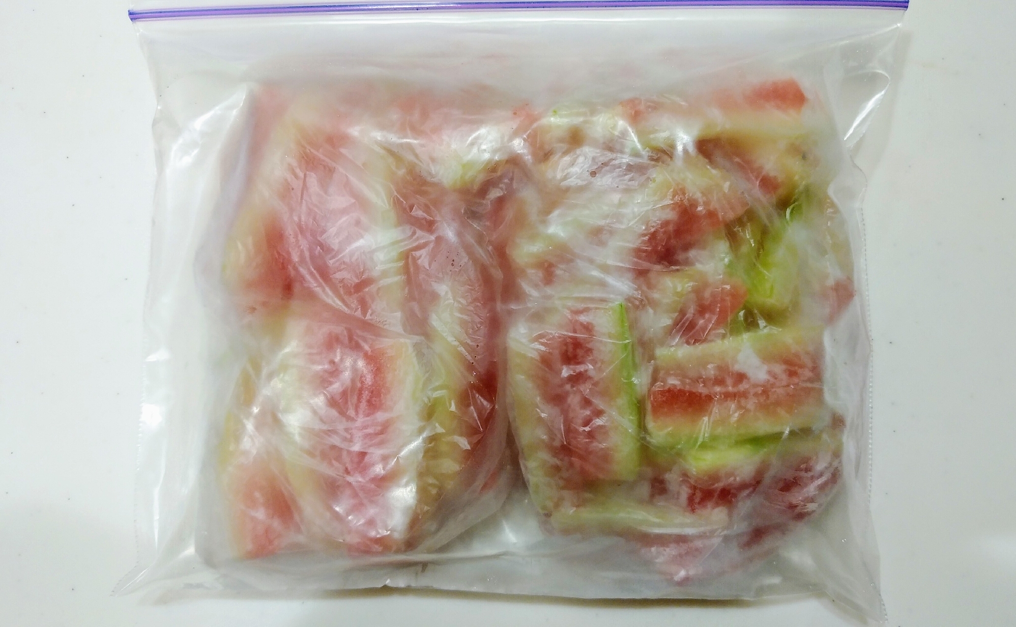 スイカの皮の冷凍保存 レシピ 作り方 By Ryuku55 楽天レシピ スイカの皮の冷凍保存 レシピ 作り方 By Ryuku55 楽天レシピ