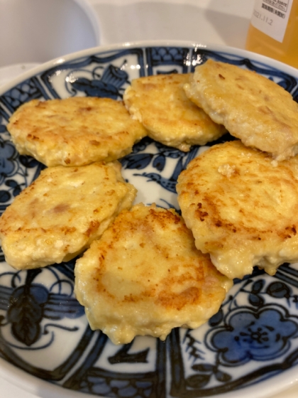 豆腐の水切りは一手間でしたがパッとできました！ツナ缶を間違えて水煮にしたのでちょっと水分多めでした笑。手軽に作れてよかったです。ごちそうさまでした♪