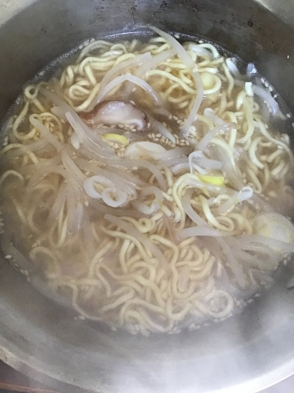 豚骨ラーメンに合うもやし☆