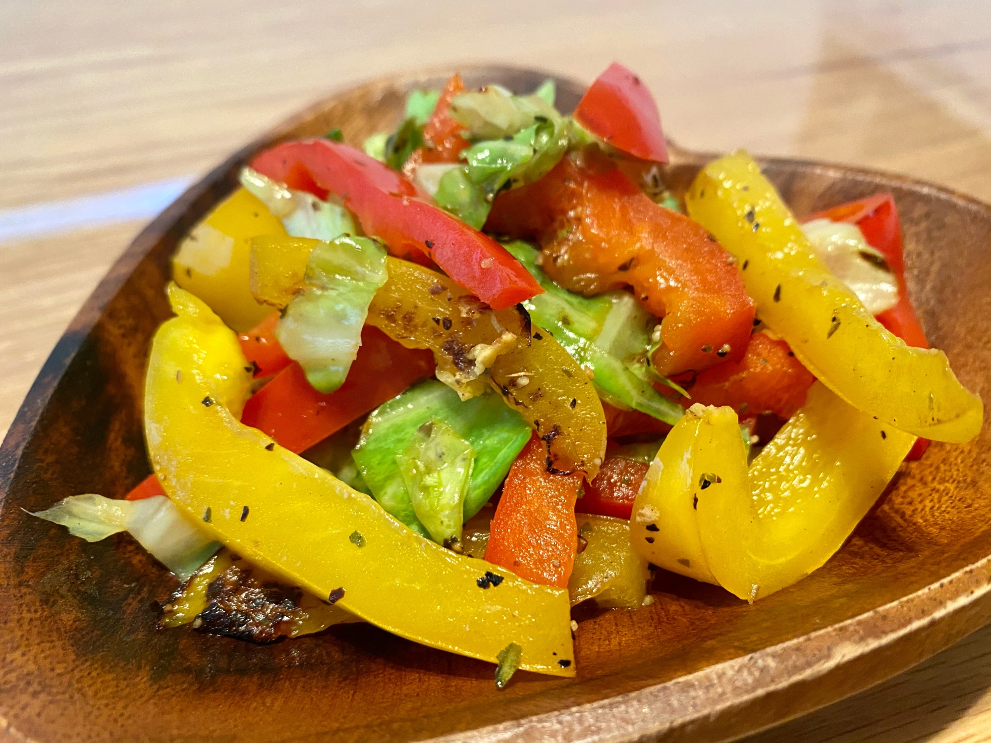 彩り綺麗でお洒落 パプリカとキャベツのハーブ炒め レシピ 作り方 By Ayako S Kitchen 楽天レシピ 彩り綺麗でお洒落 パプリカとキャベツのハーブ炒め レシピ 作り方 By Ayako S Kitchen 楽天レシピ