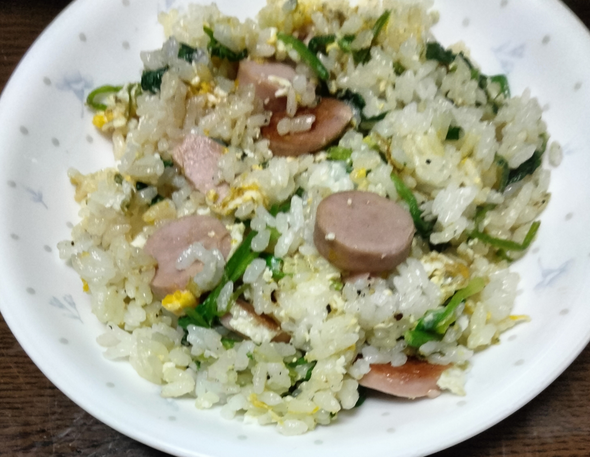 ギョニソとほうれん草の卵チャーハン