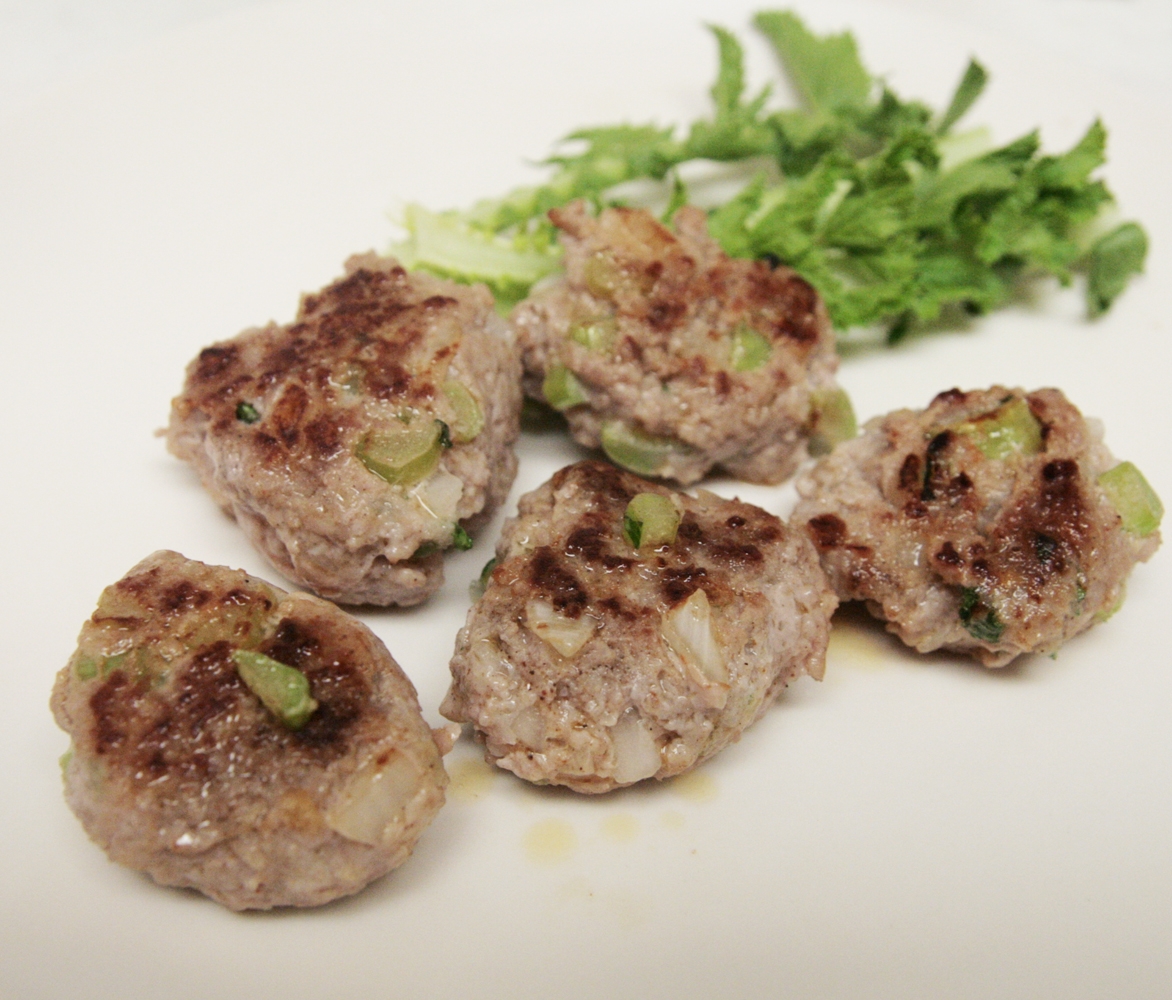 シャキシャキ大根入り♪カレー風味の肉だんご