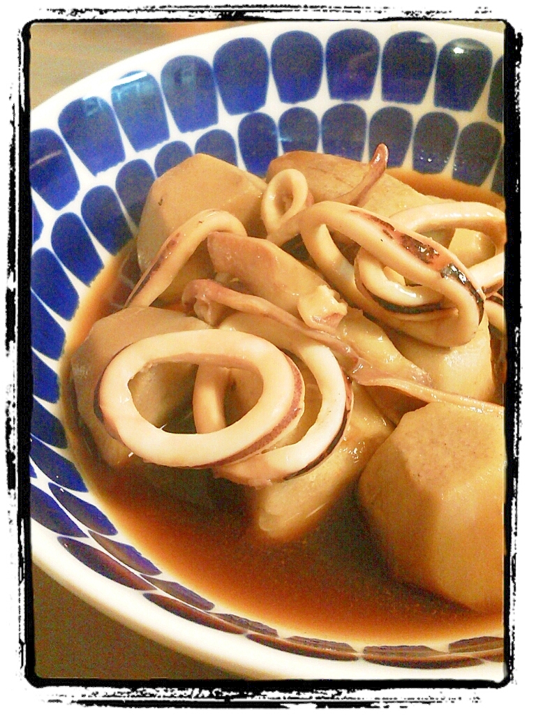 めんつゆで簡単 イカと里芋の煮物 レシピ 作り方 By ぐりーんさん 楽天レシピ めんつゆで簡単 イカと里芋の煮物 レシピ 作り方 By ぐりーんさん 楽天レシピ