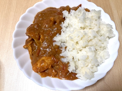 トマトジュースで爽やか♪具がゴロゴロチキンカレー♡