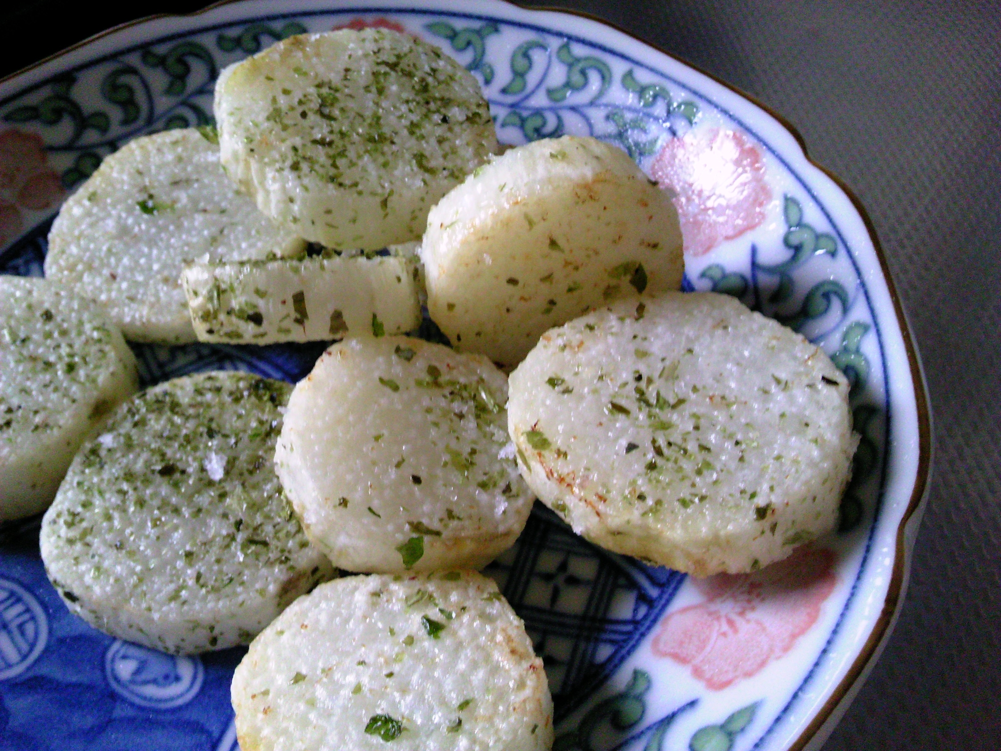 素揚げ山芋の海苔塩和え