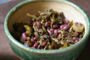 タラの芽と小豆の煮物