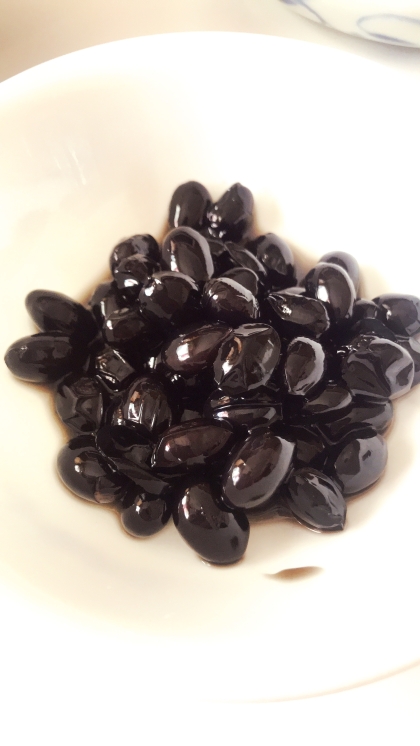 市販の黒豆は甘すぎるので、甘さ控えめで美味しかったです！