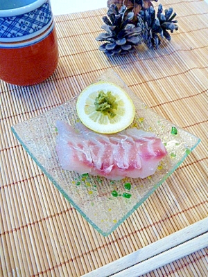 柚子胡椒＆レモンで食す☆「黒鯛のお造り」