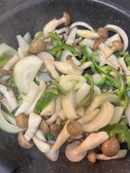 しめじ入り野菜炒め