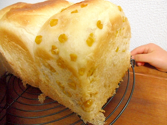 コーン食パン　豆乳練りこみパン