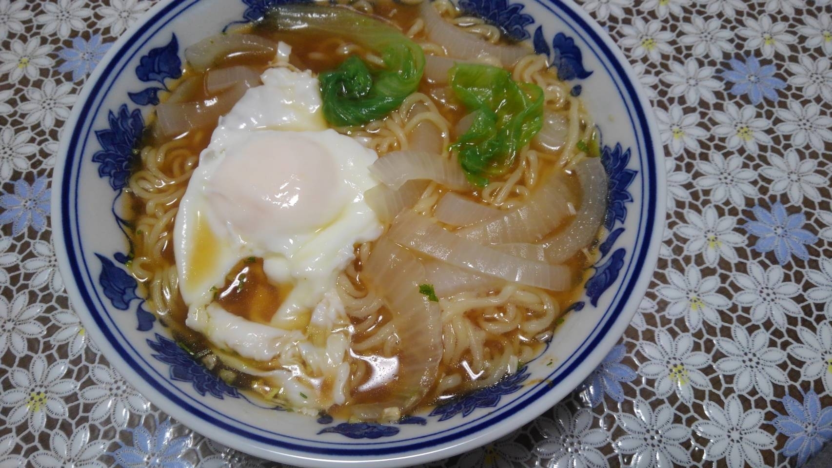 玉ねぎとたまごの醤油ラーメン レシピ 作り方 By あやめぇ 楽天レシピ