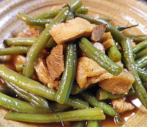 インゲンと油揚げのほっこり煮物