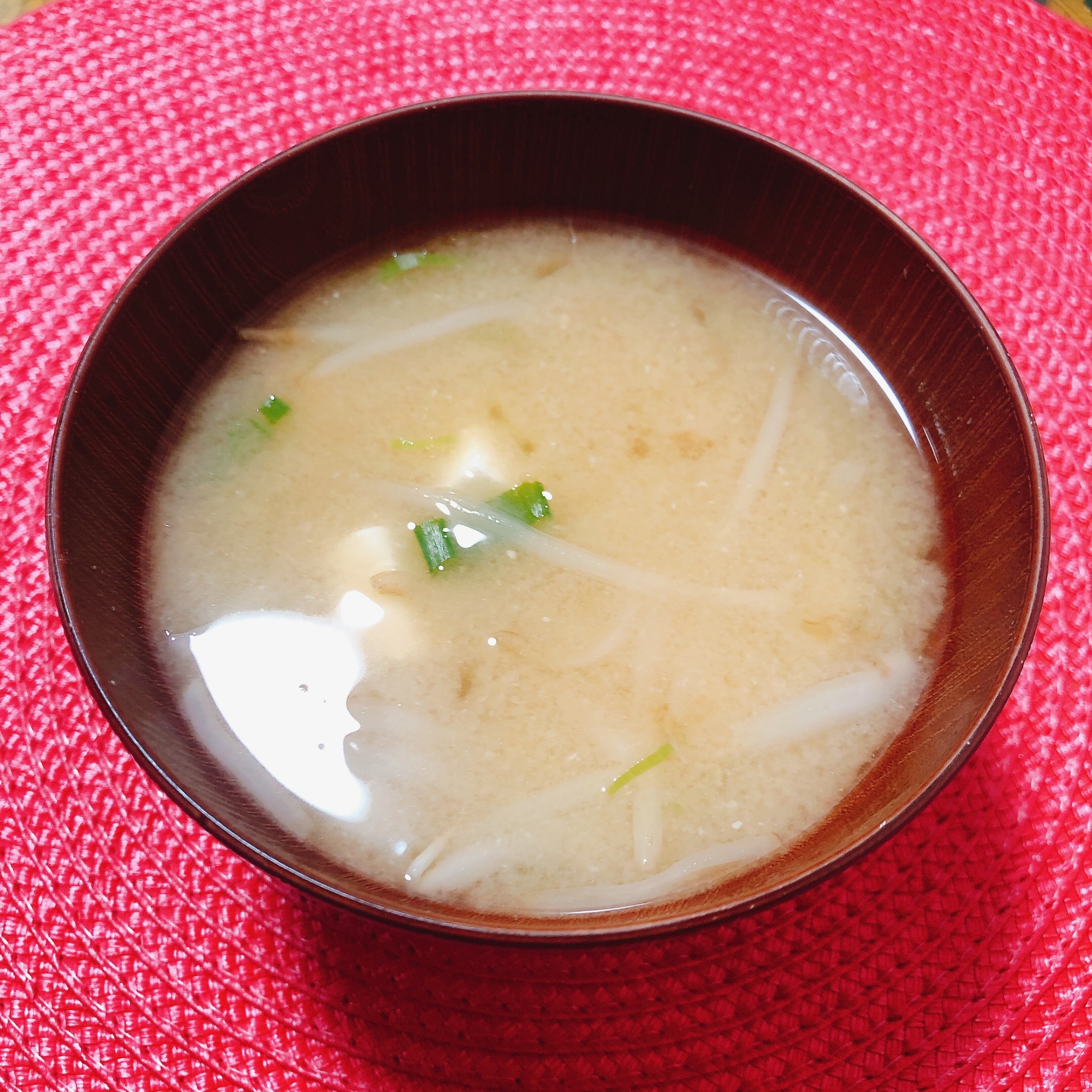 もやし豆腐♪食べるいりこ味噌汁ෆ˚*