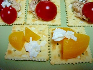 絶妙☆桃＆クリームチーズのクラッカーおつまみ