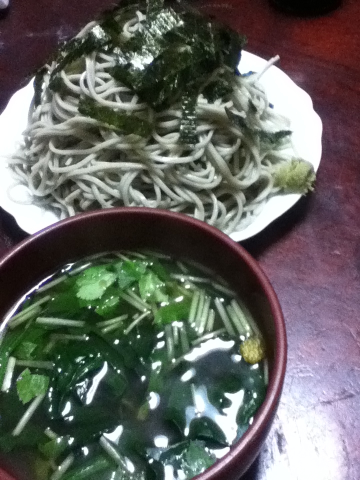 アサリとほうれん草のへぎ蕎麦