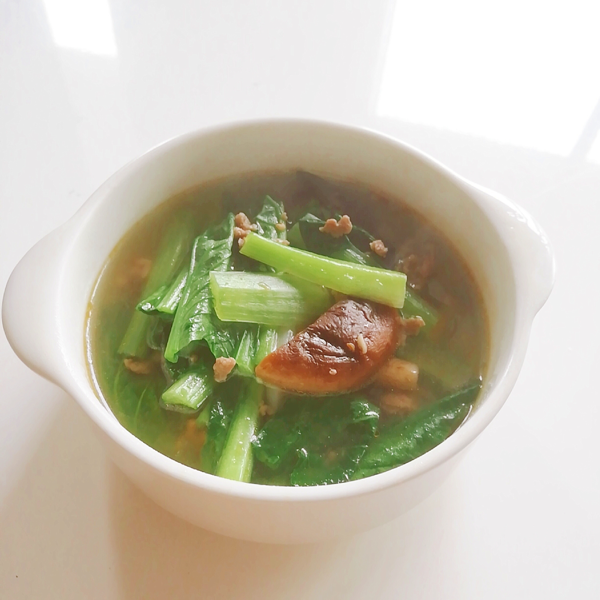 小松菜とひき肉の中華スープ