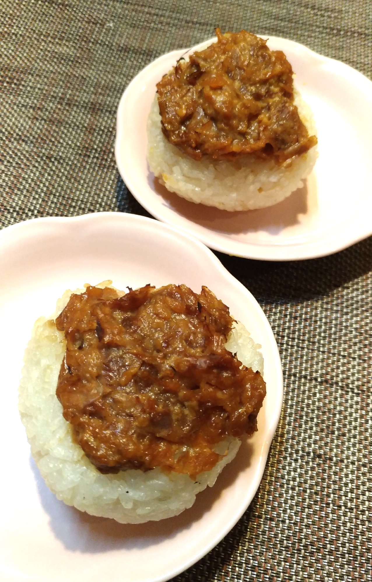 絶品☆おかかみそ焼きおにぎり