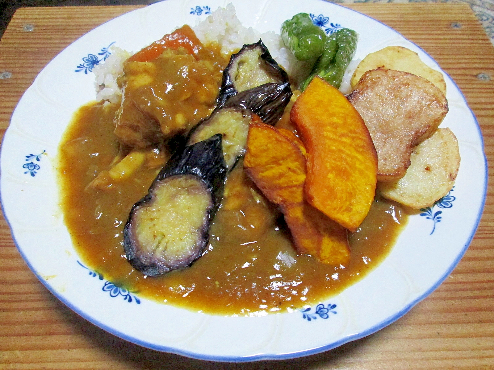 揚げ野菜のせチキンカレー（圧力鍋使用）