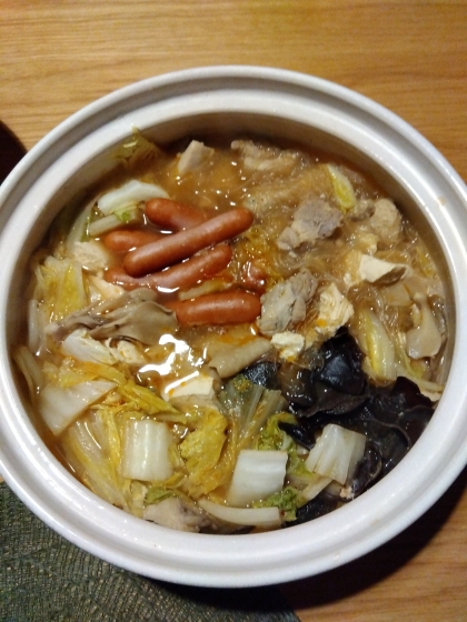 カルシウムたっぷりなさつま揚げと青梗菜の豚味噌鍋♪