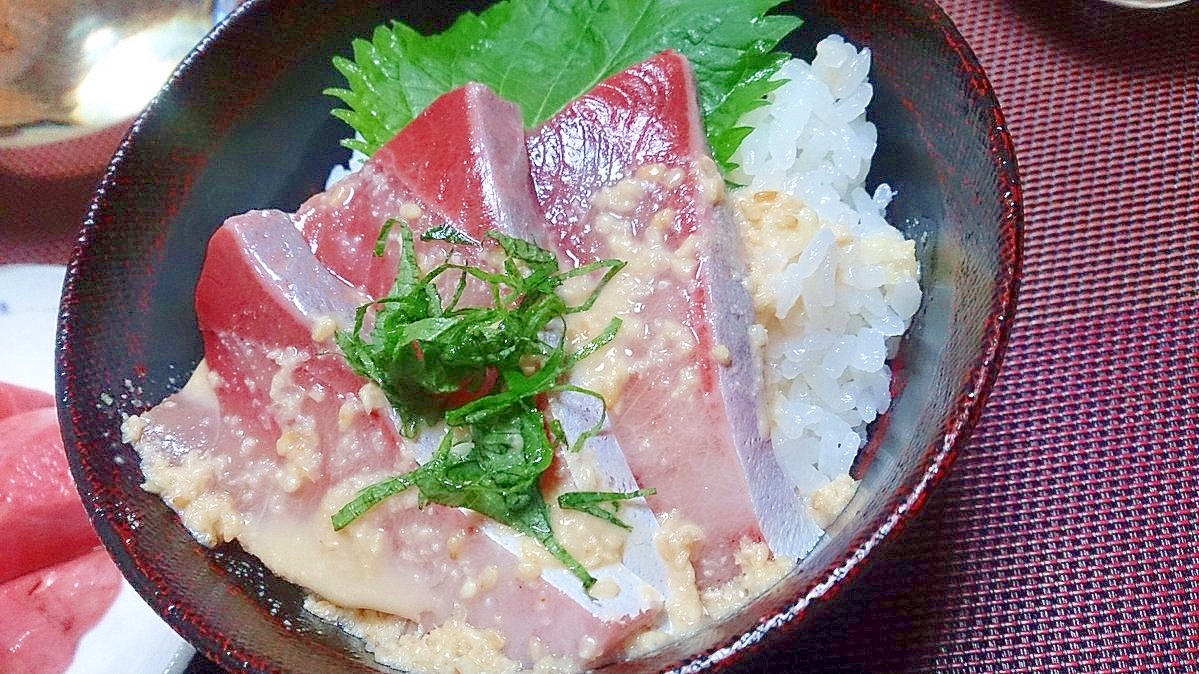 お手軽　鰤の胡麻だれ丼