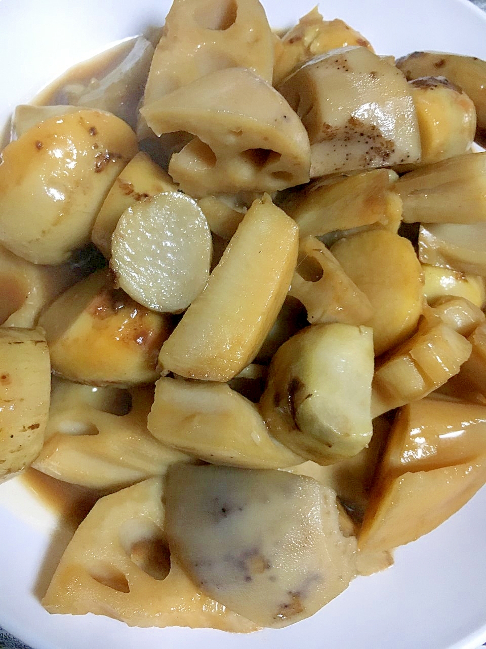 レンコンとサトイモの煮物