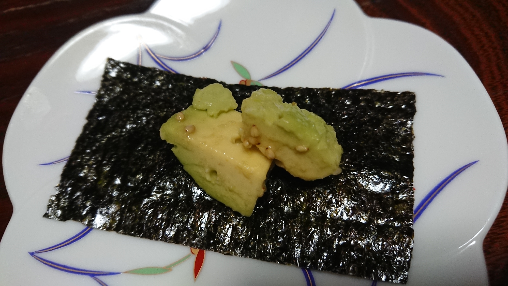 アボカドのポン酢海苔のせ