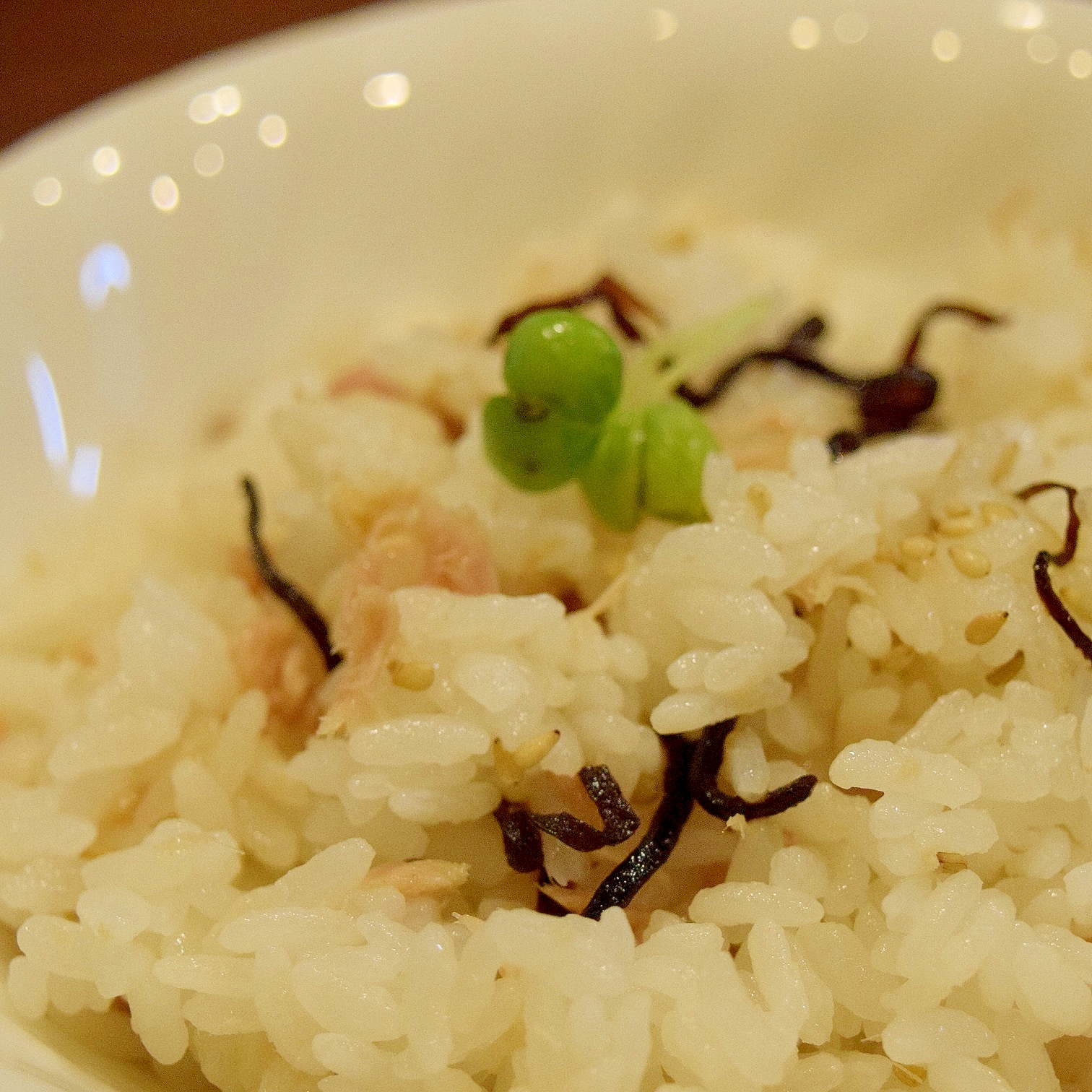 塩昆布とツナの混ぜご飯