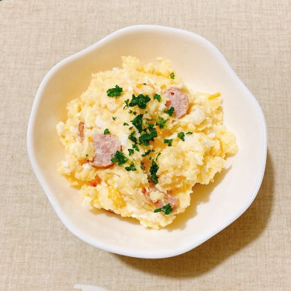 粉チーズを加えた、ポテトサラダ！