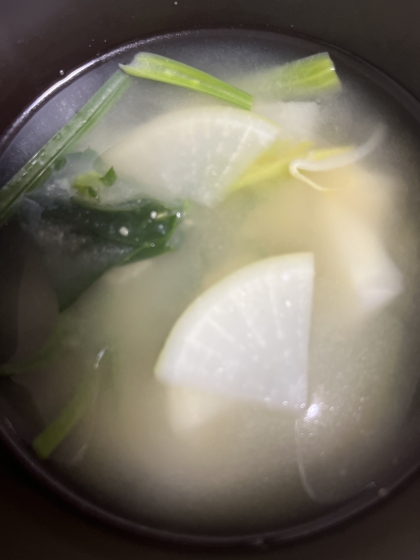 ほうれん草と大根のお味噌汁