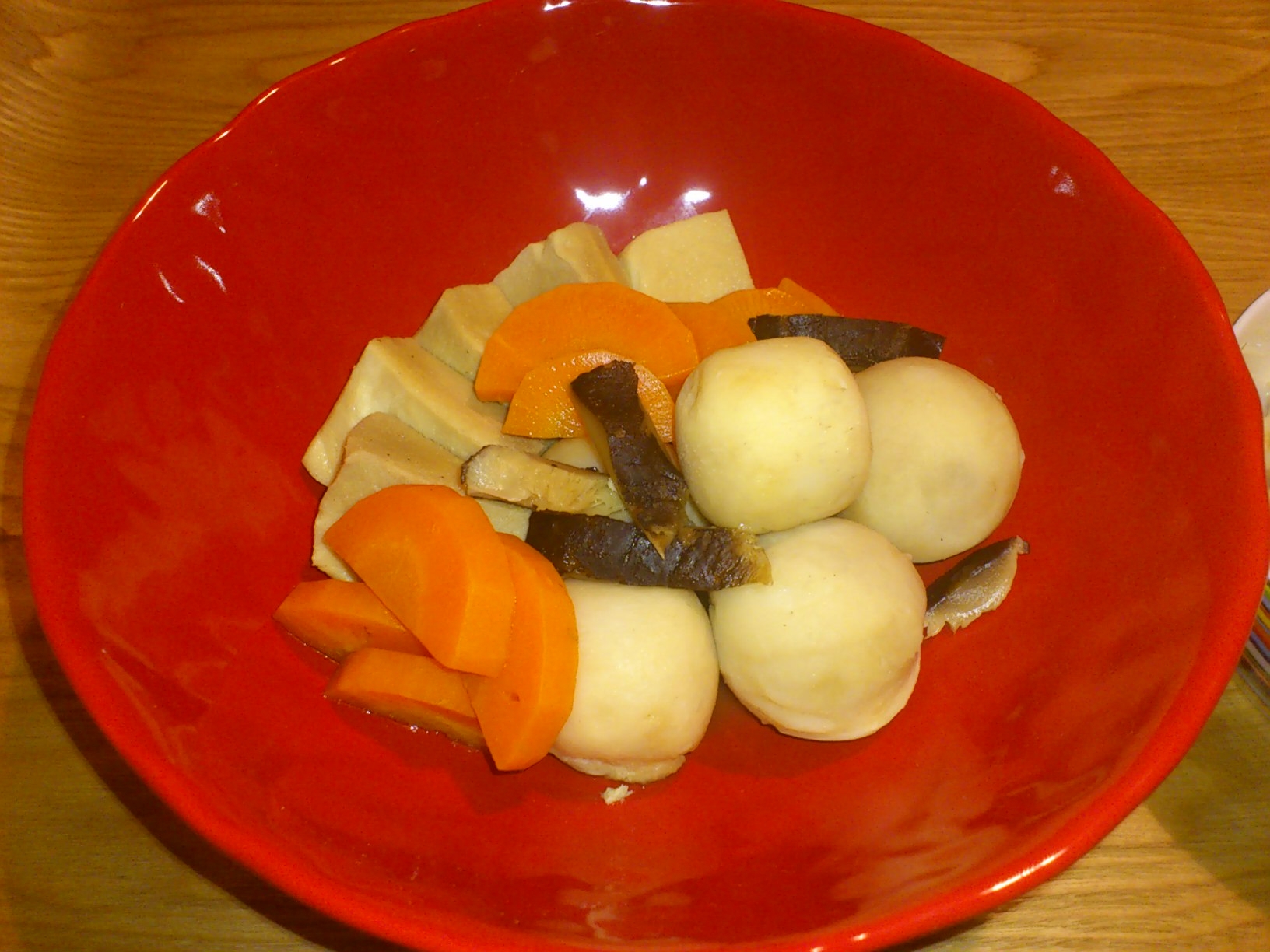 優しい副菜☆里芋と高野豆腐の煮物