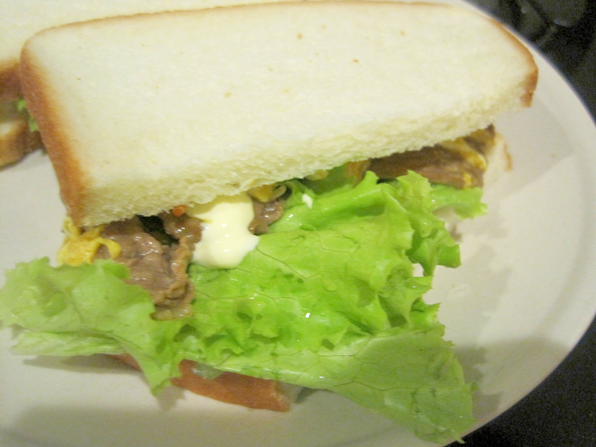 牛肉にピカタ風サンドイッチ