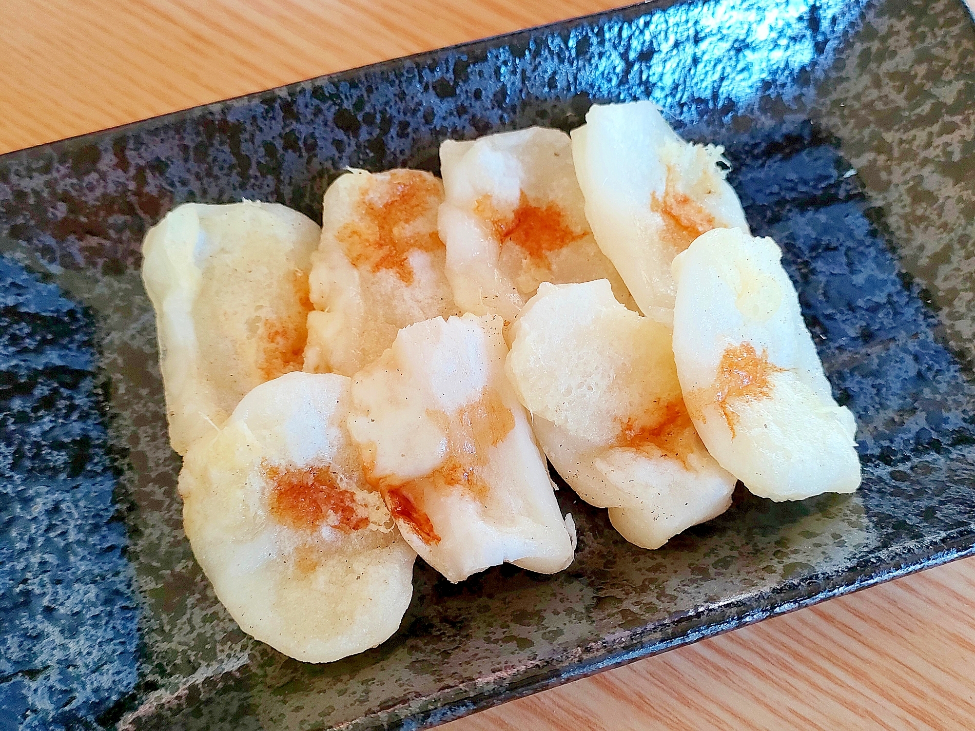 一口サイズでパクッ☆国産チーズ醤油餅