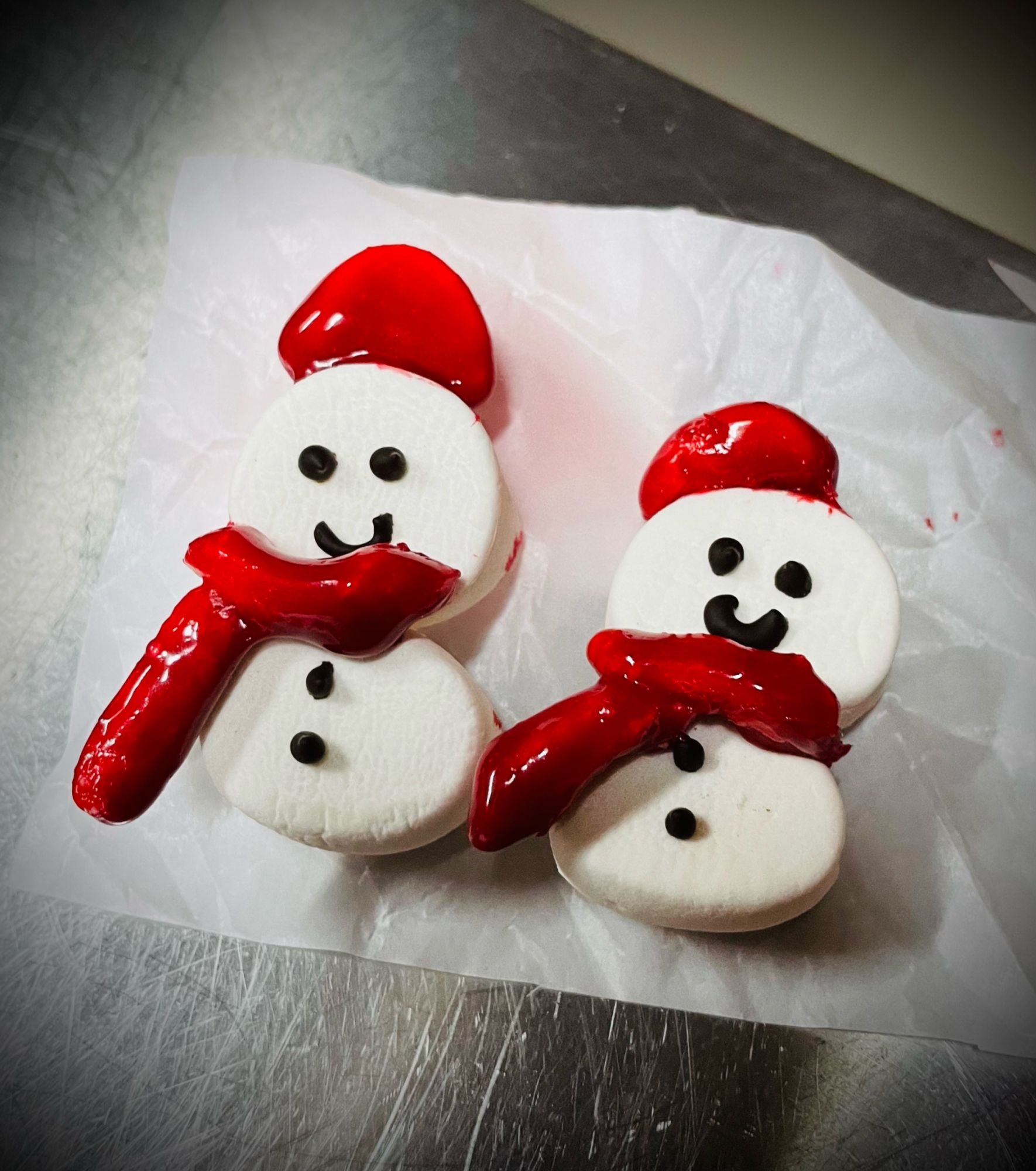 クリスマスケーキ用♪食べれるマシュマロ雪だるま