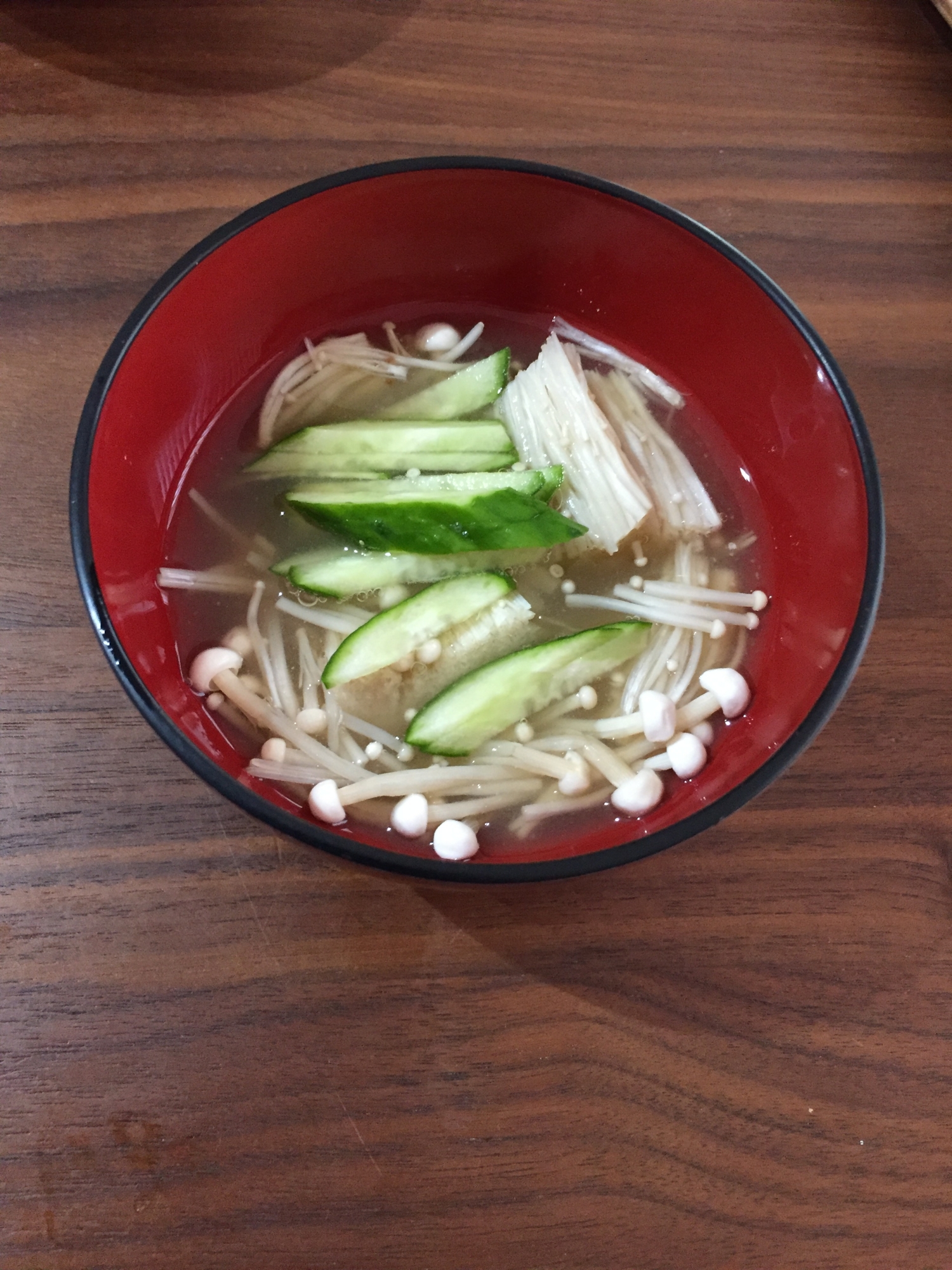 たっぷりえのきときゅうりの冷やし味噌汁！