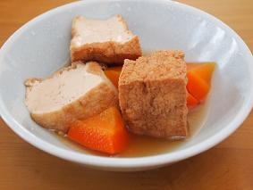 あつあげとにんじんの煮物