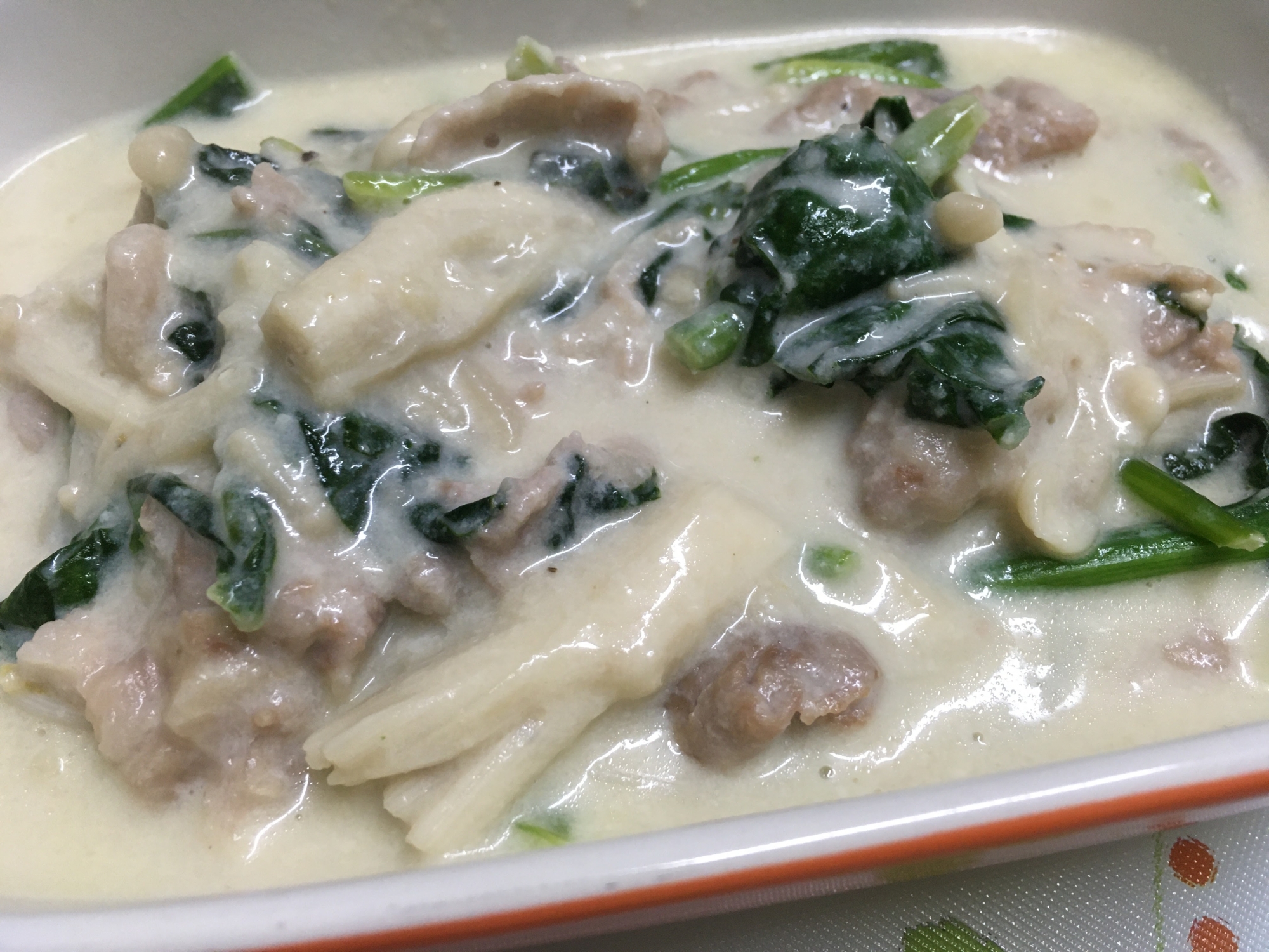 豚コマとほうれん草でクリーム煮 レシピ 作り方 By Harutymama 楽天レシピ