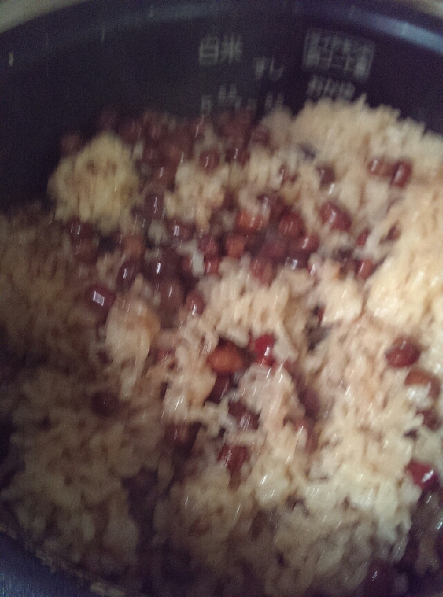 炊飯器で赤飯。冷めても柔らか比率♪もち米1対白米1