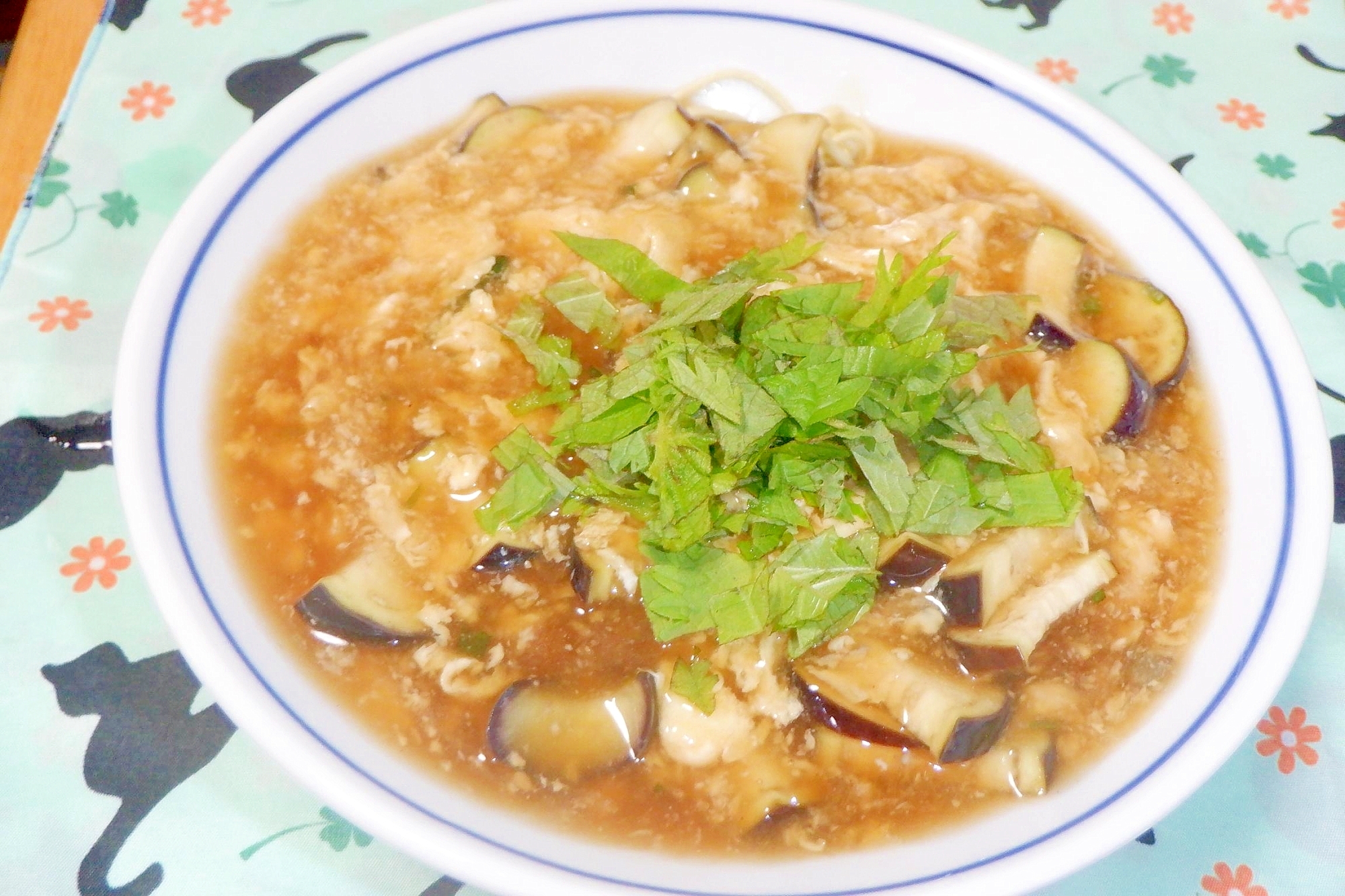 ナスと卵のあんかけラーメン