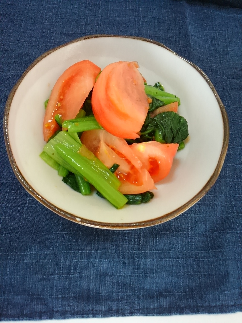 小松菜とトマト サッパリ梅ポン酢あえ レシピ 作り方 By １つ 楽天レシピ