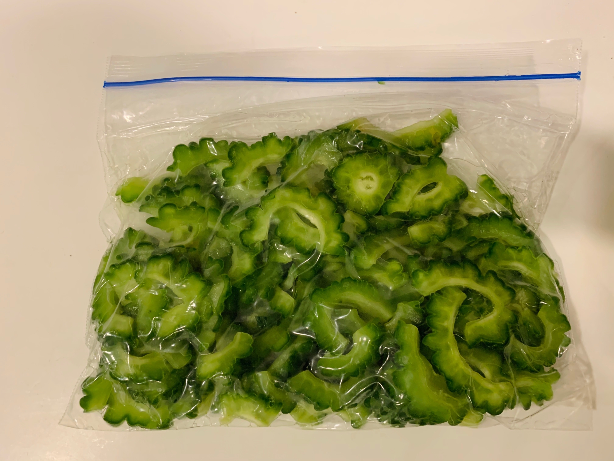ゴーヤ農家直伝!新鮮なまま冷蔵・冷凍保存する方法