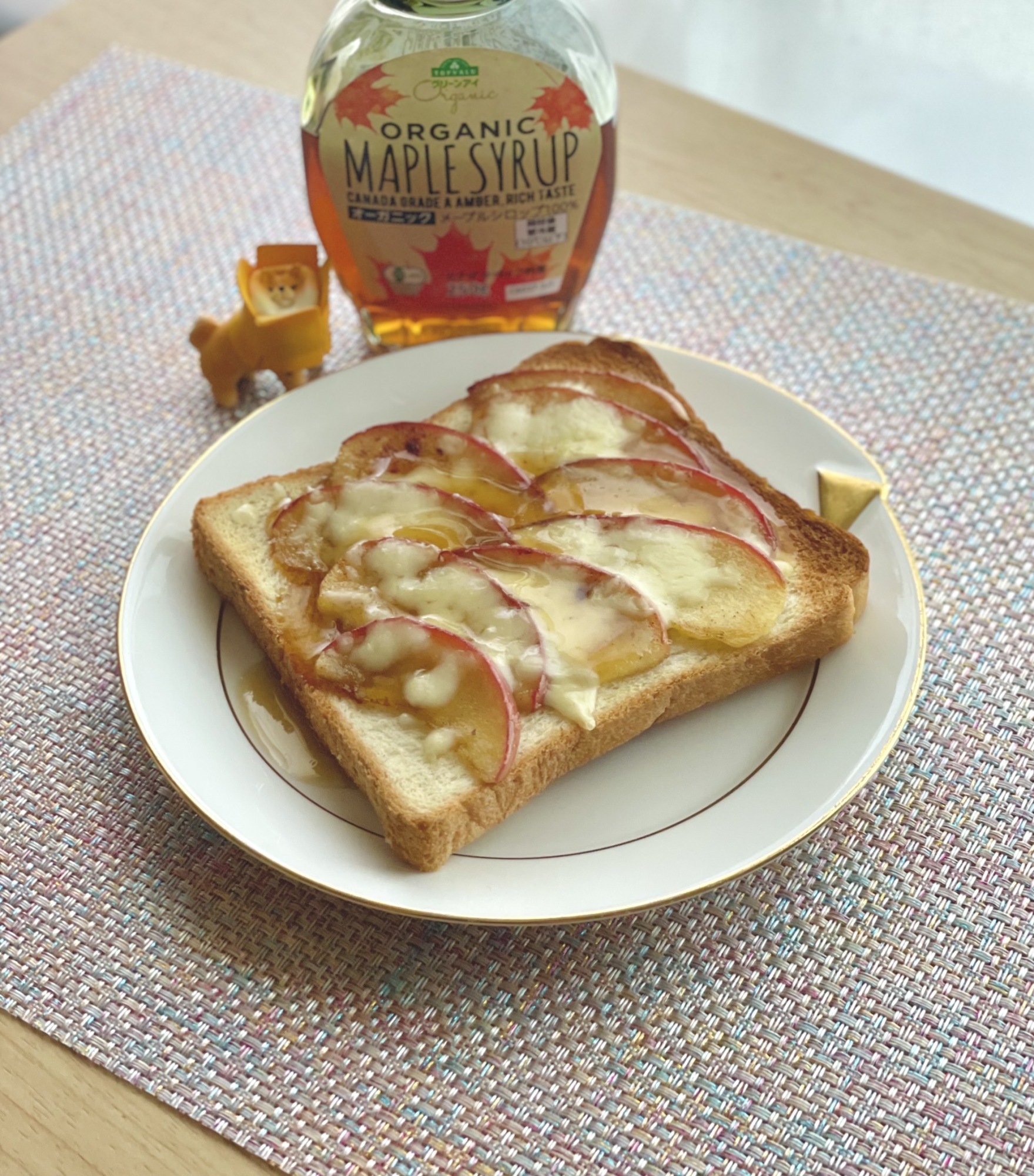 ちょっぴりカフェ気分♡焼き林檎トースト