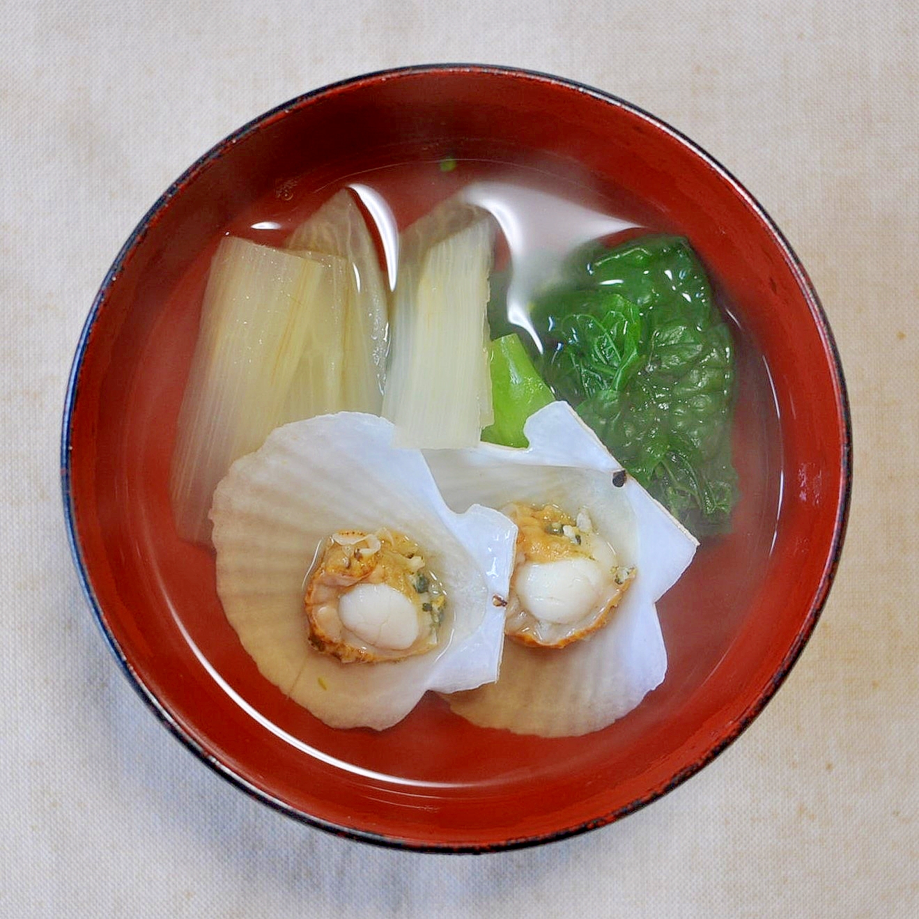 帆立稚貝とうどと菜の花のお吸い物