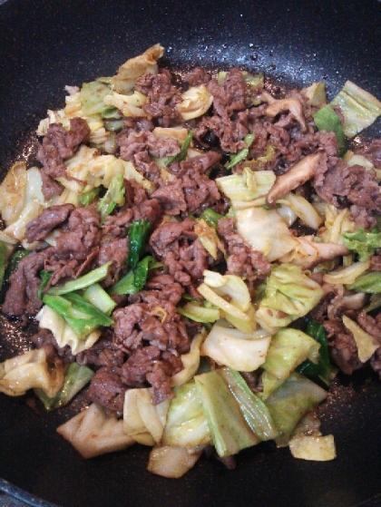 焼肉のタレで☆牛肉とキャベツの炒め物☆