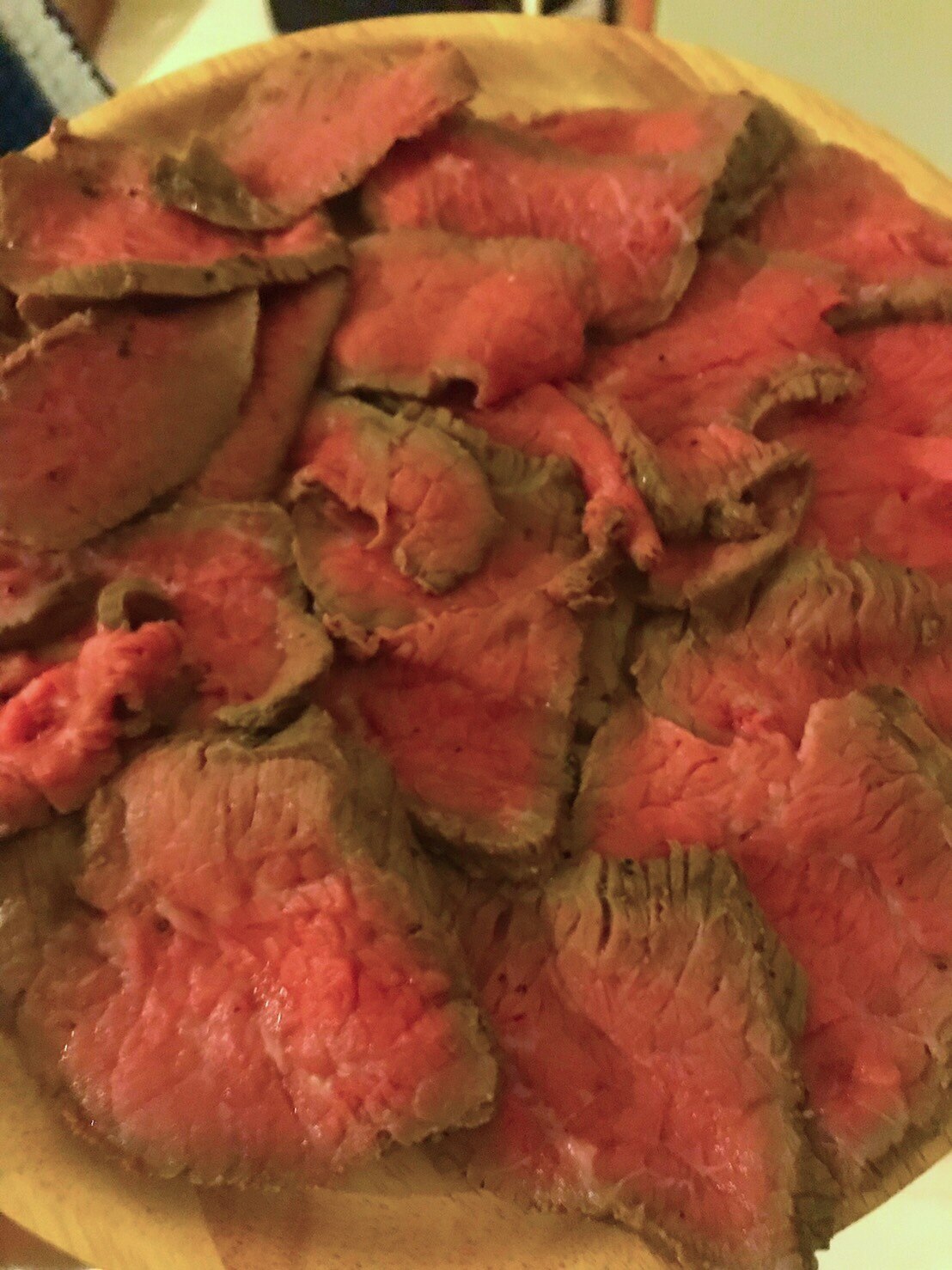 安いお肉なのにやわらかすぎるローストビーフ レシピ 作り方 By しのぶぶぶ 楽天レシピ