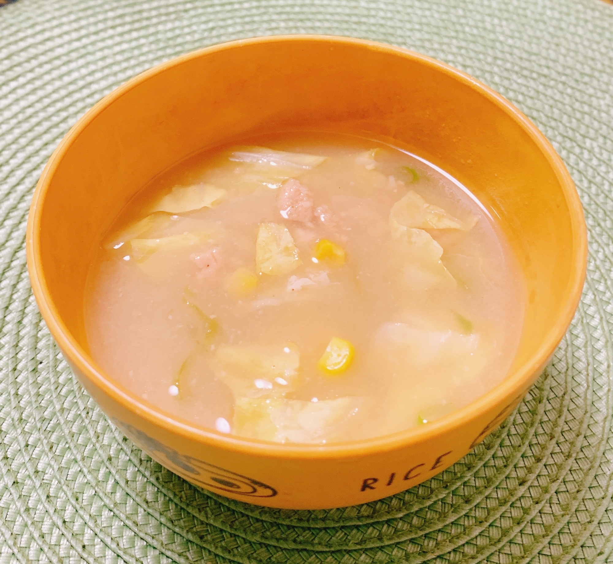 春キャベツとツナ♪バター風味のお味噌汁✧˖°
