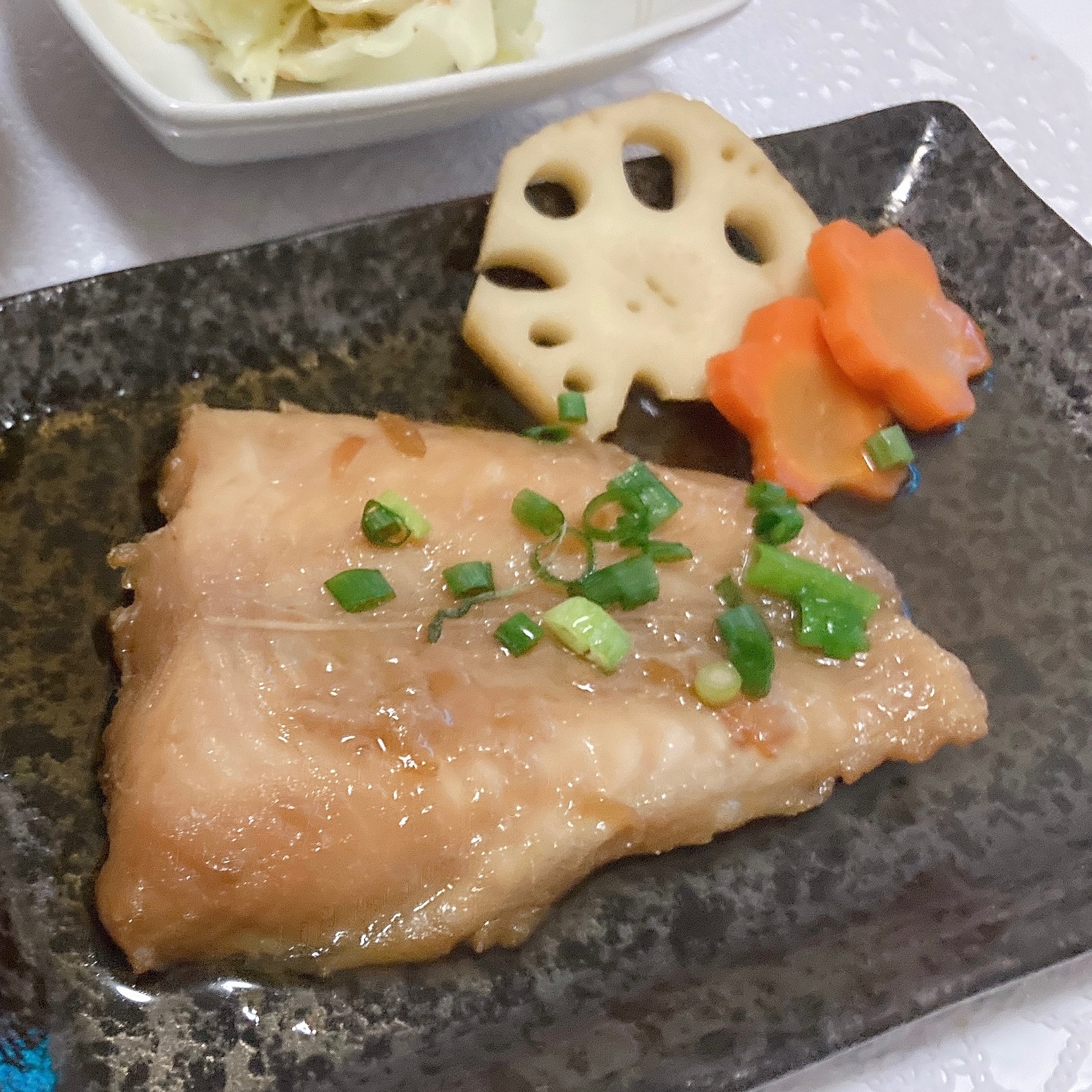 味染み白身魚の煮付け