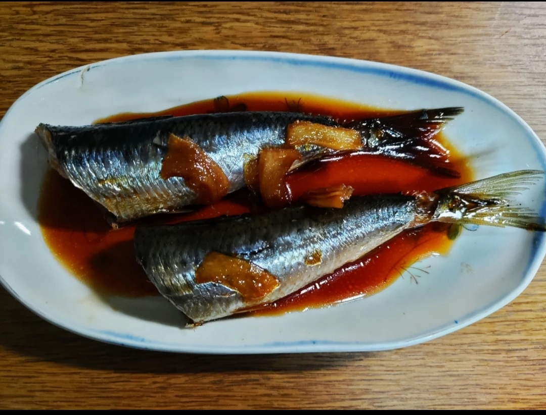 キラキラ ピカピカのいわし煮付け